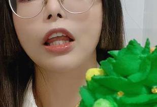 原图是否欠奉？透明作品却满满得像一面镜子，秋和柯基瞧瞧多有意思！