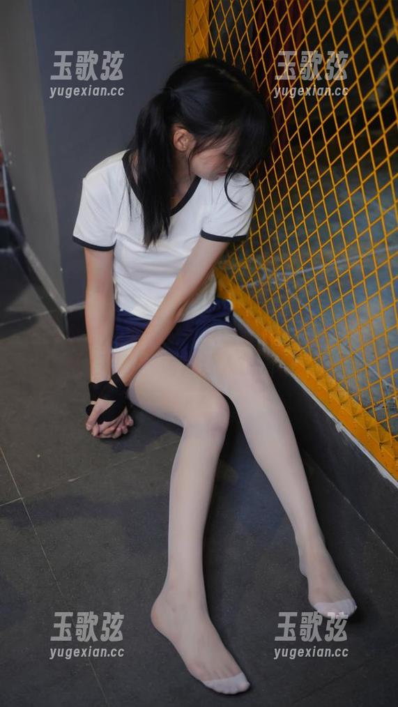 紧急企划-一只喵喵梓 紧急企划 - 那天的一只喵喵梓:私房写真里的圣诞梦,萌得让人想一口吃掉!