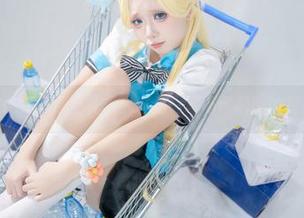 当纸悦Etsu_ko遇上礼服：这是一场不可思议的写真集分享！