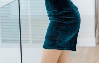 花漾show – 穆菲菲的牛仔裤如何颠覆时尚界：一个图包引发的“审美革命”！