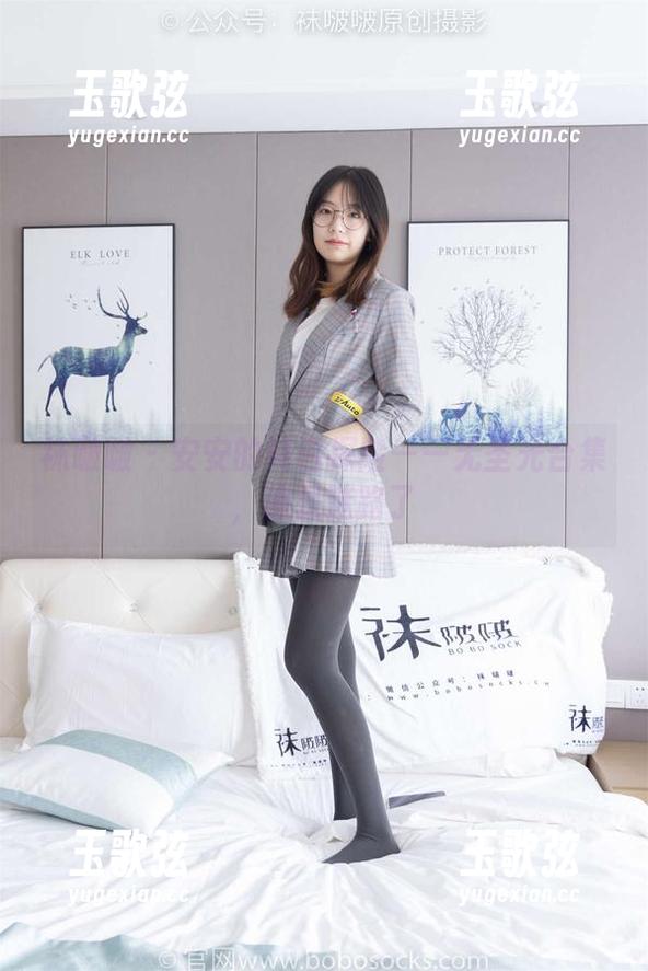 袜啵啵 - 安安的纯白探险——无圣光合集，像是迷路了