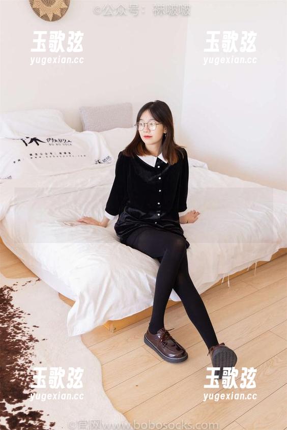 袜啵啵 - 小奶熊的AJ板鞋在线原图，转眼间就让你脑补了一整套搭配。