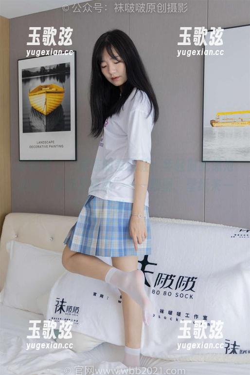 袜啵啵 - “果冻的麦昆鞋：年轻时就像泡泡糖，清新又甜腻”——原图、壁纸来一发。