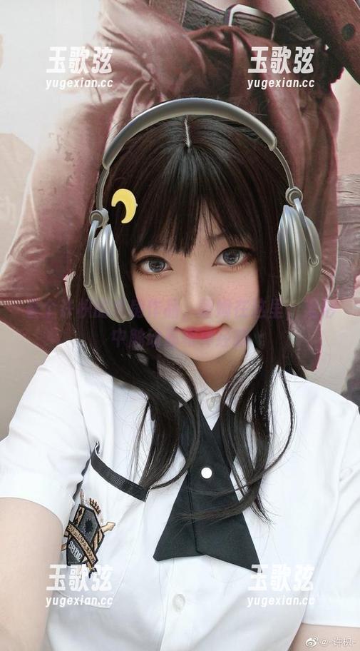 看个许枳的私房作品，蕾姆在这里，无形中触动那根神经嘛
