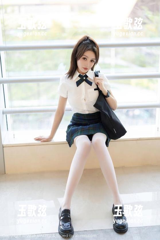 语画界-李丽莎 语画界 - 李丽莎的白裙,想问一下这原图想到哪儿了,能免费给点运气吗…