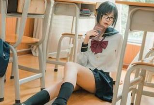黑色写真？逐月Su说，没意思，得加点戏！