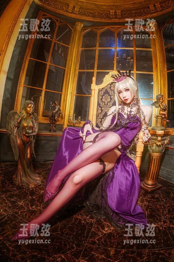 对红唇白裙的阮邑Fairy，你认为全套女神图片能hold住吗？