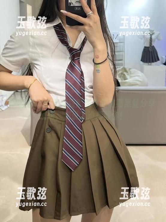 微密圈 - 欢迎来到陈佩奇的油亮黑丝分享现场，别说我没提醒你！