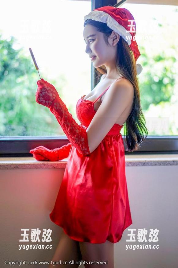 青豆客 - 卓琳妹妹私拍：和服让她像是从古代走来的，让人好奇呀！
