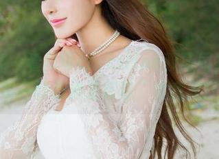 青豆客 – 看黄可christine双马尾，合集里的每一帧都像是在说“注意我！”。