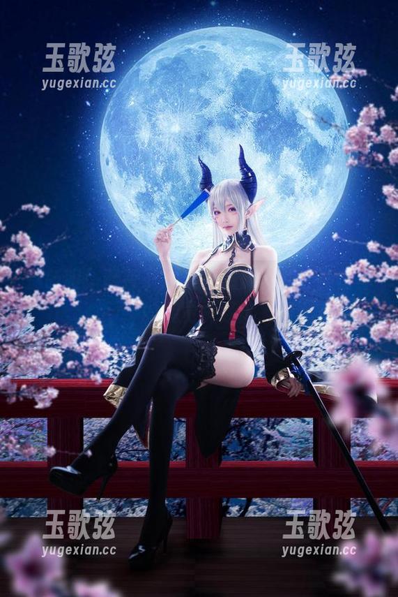 别眨眼！青青子Js白色最新图片，冲击你的视觉神经！