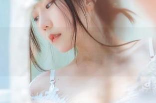 打破次元壁！香草喵露露的无圣光牛仔裤写真，难道真有魔力？