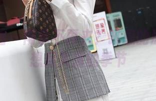魔镜街拍 – 雨季不再来？凯恩的原图让人想起失落的季节