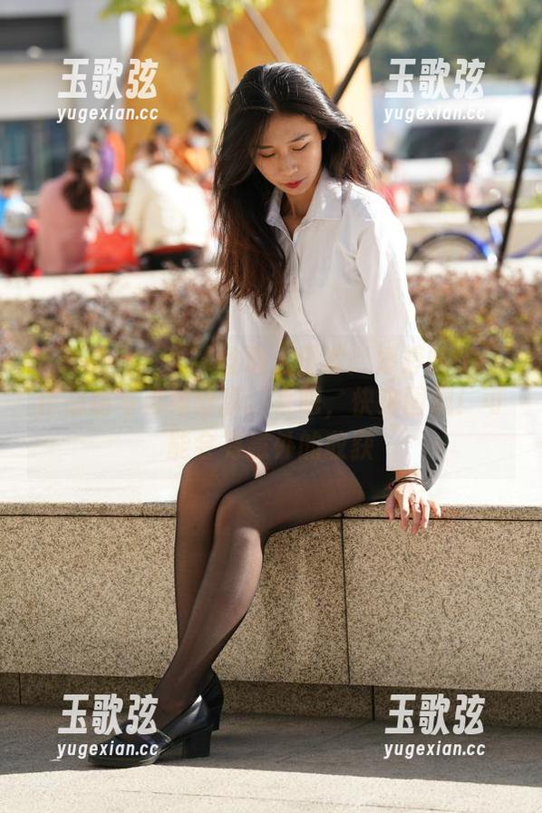 魔镜街拍 - 当黑丝遇上日常：婷婷的OL工作总结写真集分享，来吧，快来围观！可能会有意外的收获