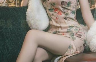 皮衣风暴：鹿八岁baby写真里的不羁时刻