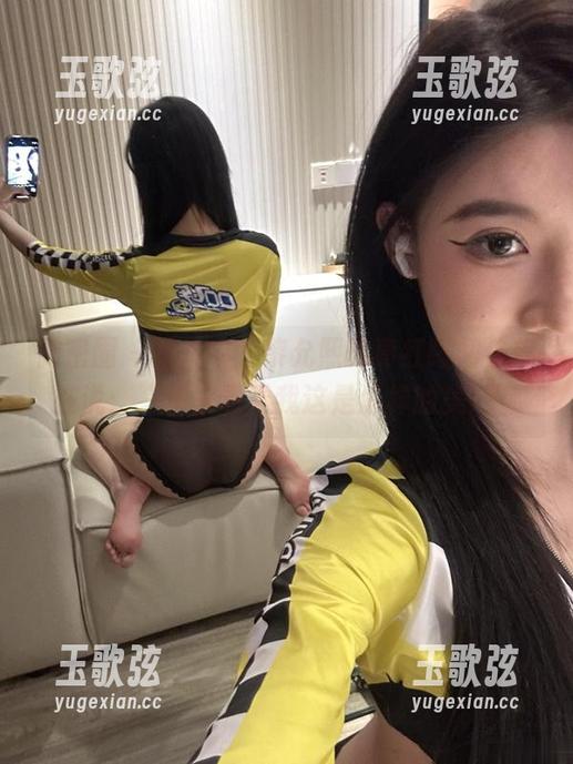 微密圈 - 图片中，黎允熙的枣红睡裙仿佛在说：“快来看看我这是怎样的美好”